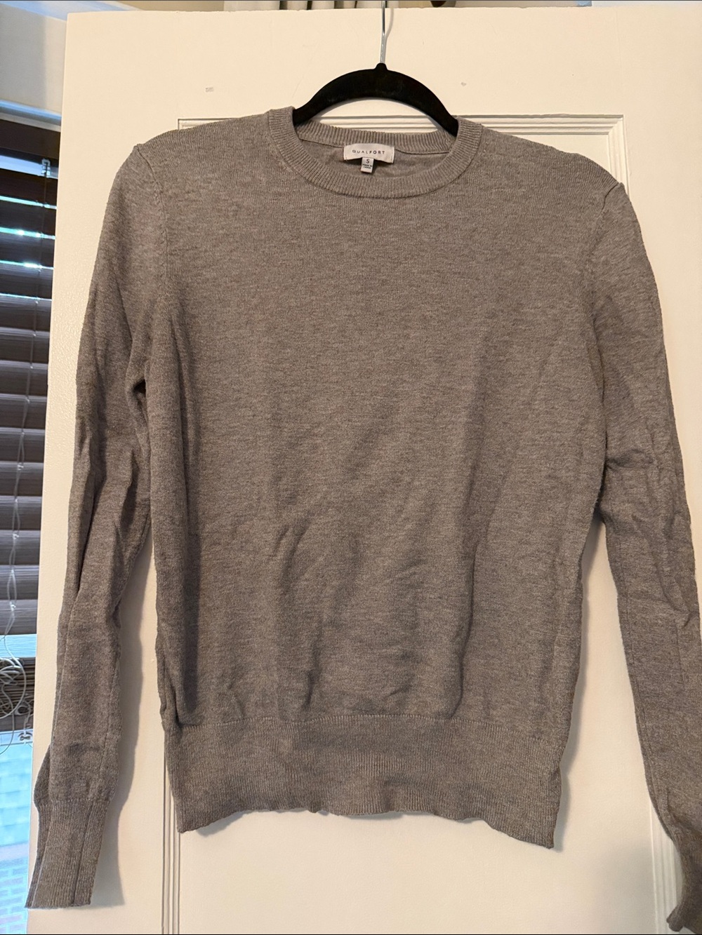 Women’s Crewneck Sweater in Light Gray
